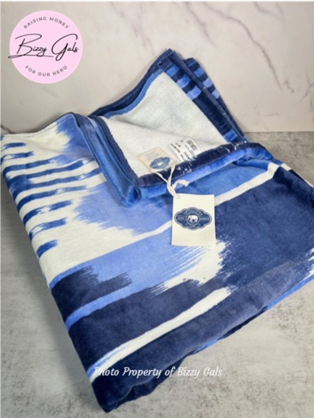 John Robshaw Malda Indigo Ikat Print Beach Towel - NEW
